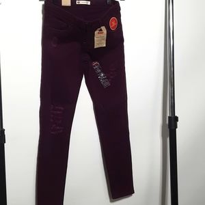 Levi's 710 Super Skinny Jeans